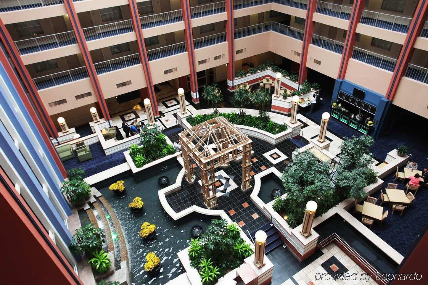 Embassy Suites Cincinnati - Rivercenter Ковингтън Интериор снимка